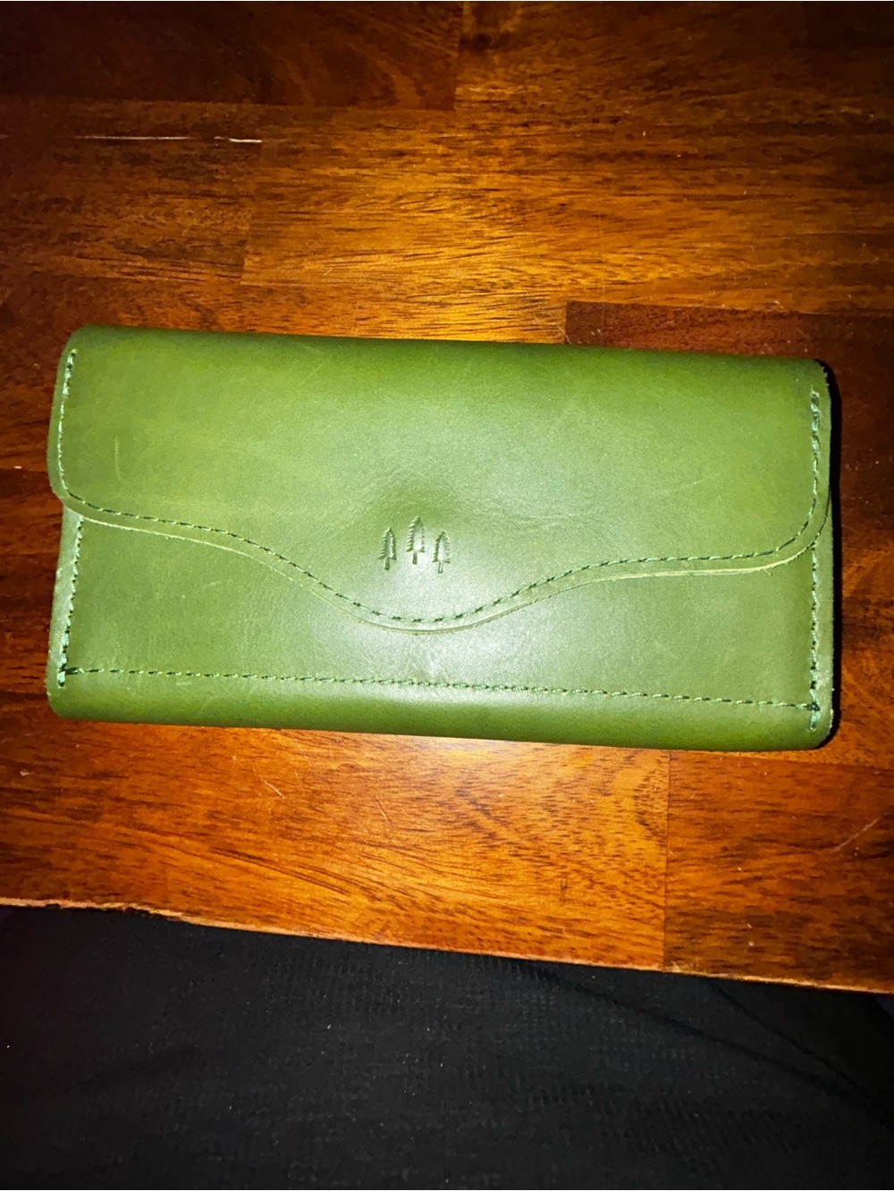 Portland Leather Goods Bozeman Pine Green Leather Snap Wallet with Tree Logo - Picture 2 of 12